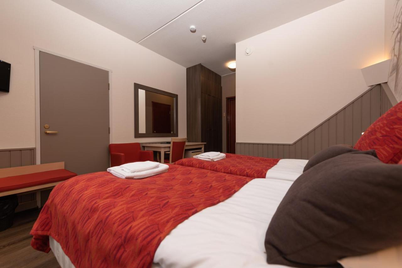 Hotel Yllaesrinne Ylläsjärvi Buitenkant foto