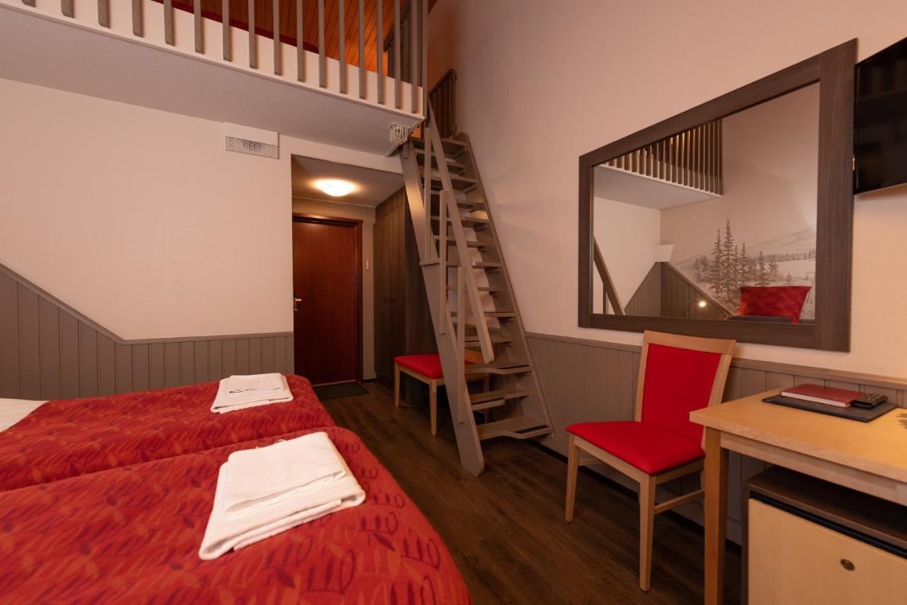 Hotel Yllaesrinne Ylläsjärvi Buitenkant foto